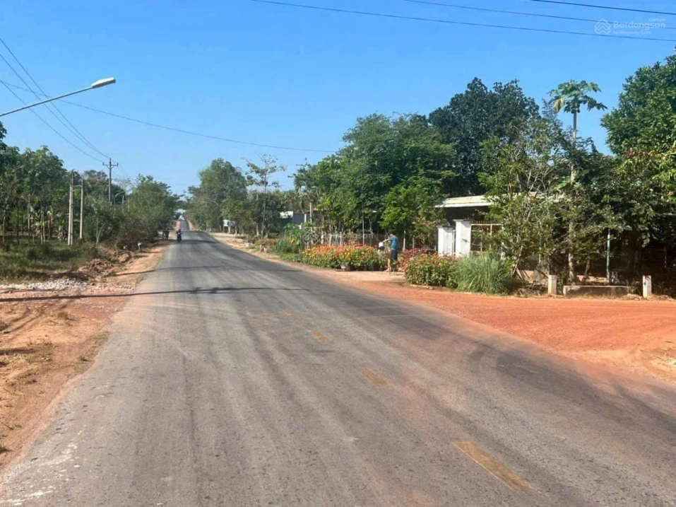 Ra gấp nền đất giá hời Đồng Phú, ngay đường cao tốc Chơn Thành - Gia Nghĩa, 1082m2 giá 356tr - Ảnh thu nhỏ 2