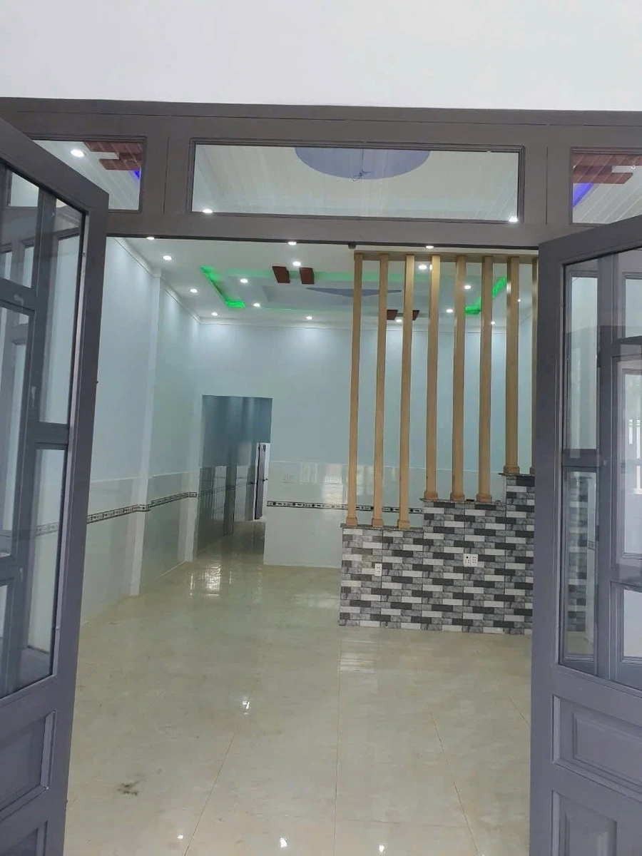 Bán nhà 2 phòng ngủ 122m² Bình Chánh gần chợ Thanh Hoá - Ảnh 1