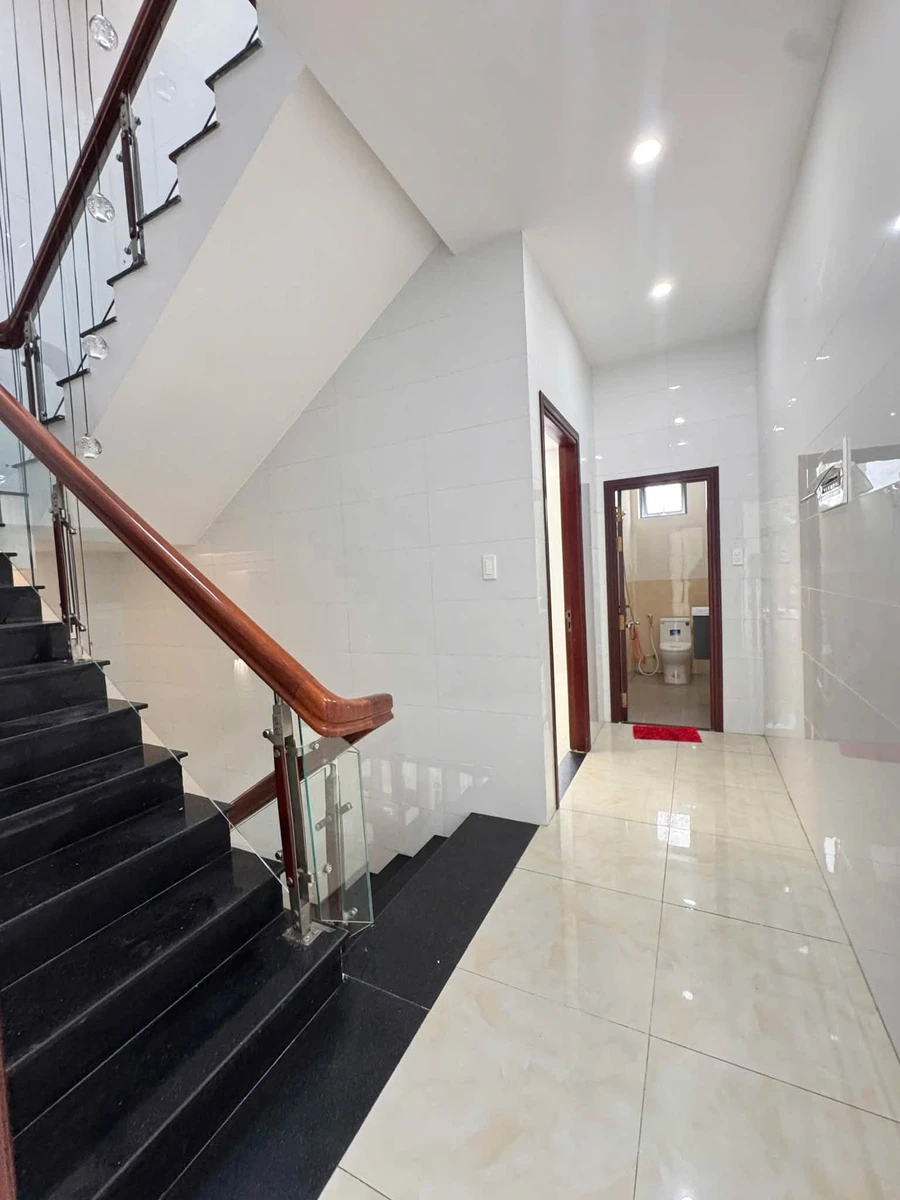 Bán nhà phố 90m² 4 phòng ngủ KĐT Phú Cường Rạch Giá 3,39 tỷ - Ảnh thu nhỏ 3