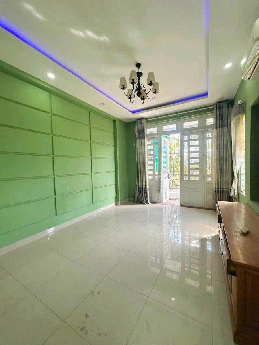 Cho thuê nhà 1 trệt 1 lầu 80m² 3PN Quận 1 6 triệu/tháng - Ảnh 1