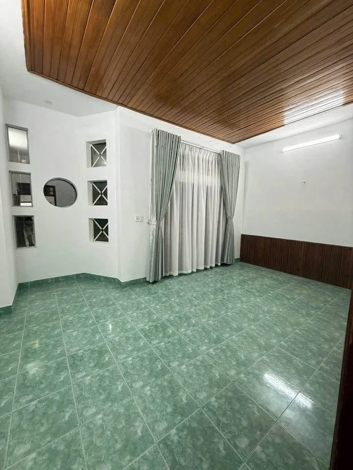 Bán nhà 3 tầng mặt tiền 96m² trung tâm Buôn Ma Thuột 15,5 tỷ - Ảnh thu nhỏ 3