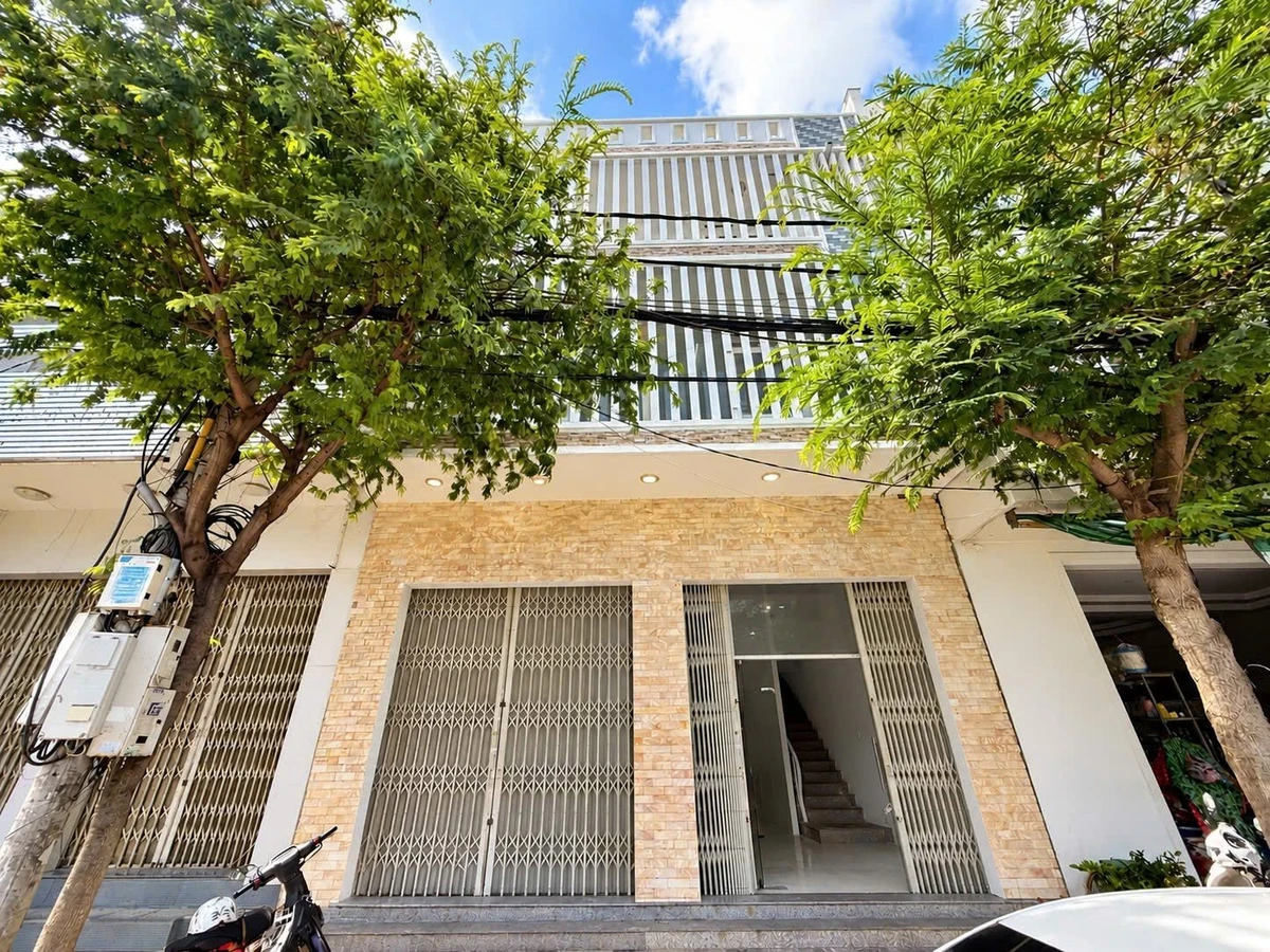 Bán 2 lô nhà liền kề 261m² mặt tiền đường 30/4, Vũng Tàu - Ảnh 1