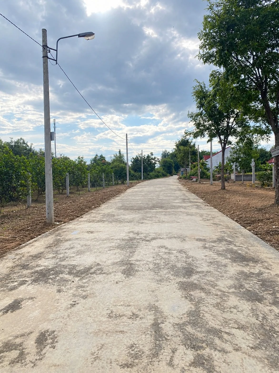 Bán lô đất 275m2 có trọ sát KCN Minh Hưng, Chơn Thành - Ảnh 1