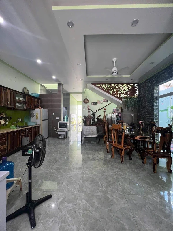 Bán nhà vườn 400m² 3 phòng ngủ Phan Thiết 4.5 tỷ