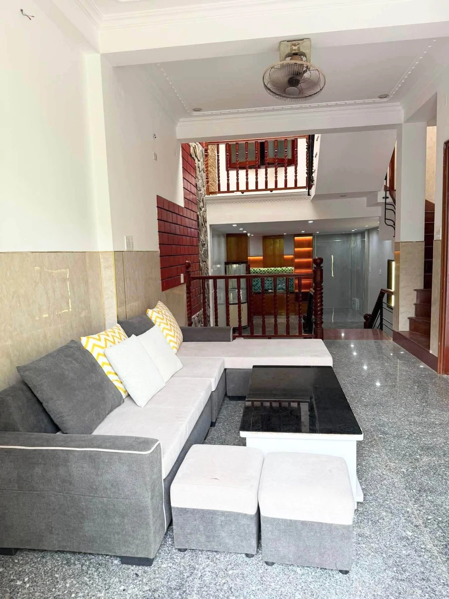 Bán nhà 3 tầng mặt tiền Tô Hiến Thành Quy Nhơn 71m² - Ảnh thu nhỏ 2