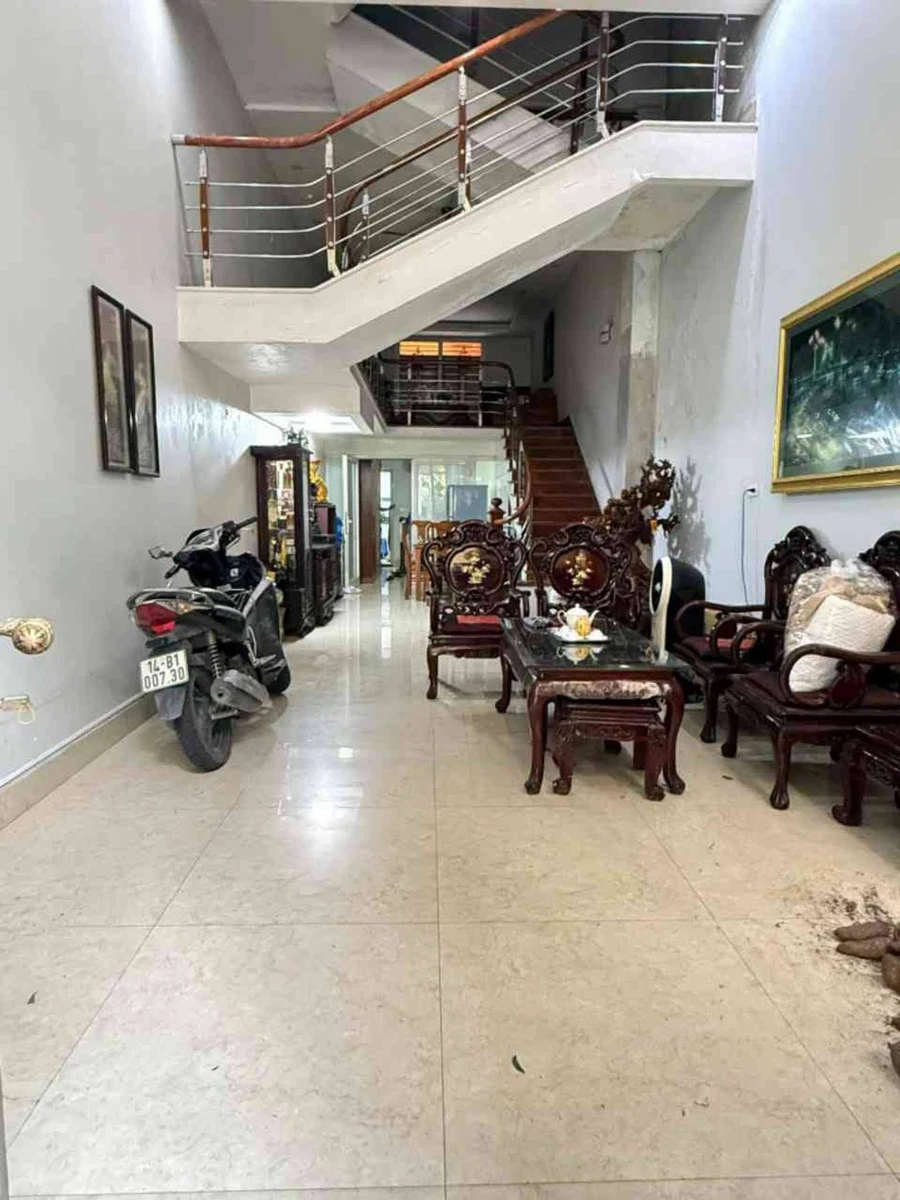 Bán nhà 2,5 tầng 60m2 giá 6,3 tỷ Nguyễn Văn Cừ - Ảnh thu nhỏ 3