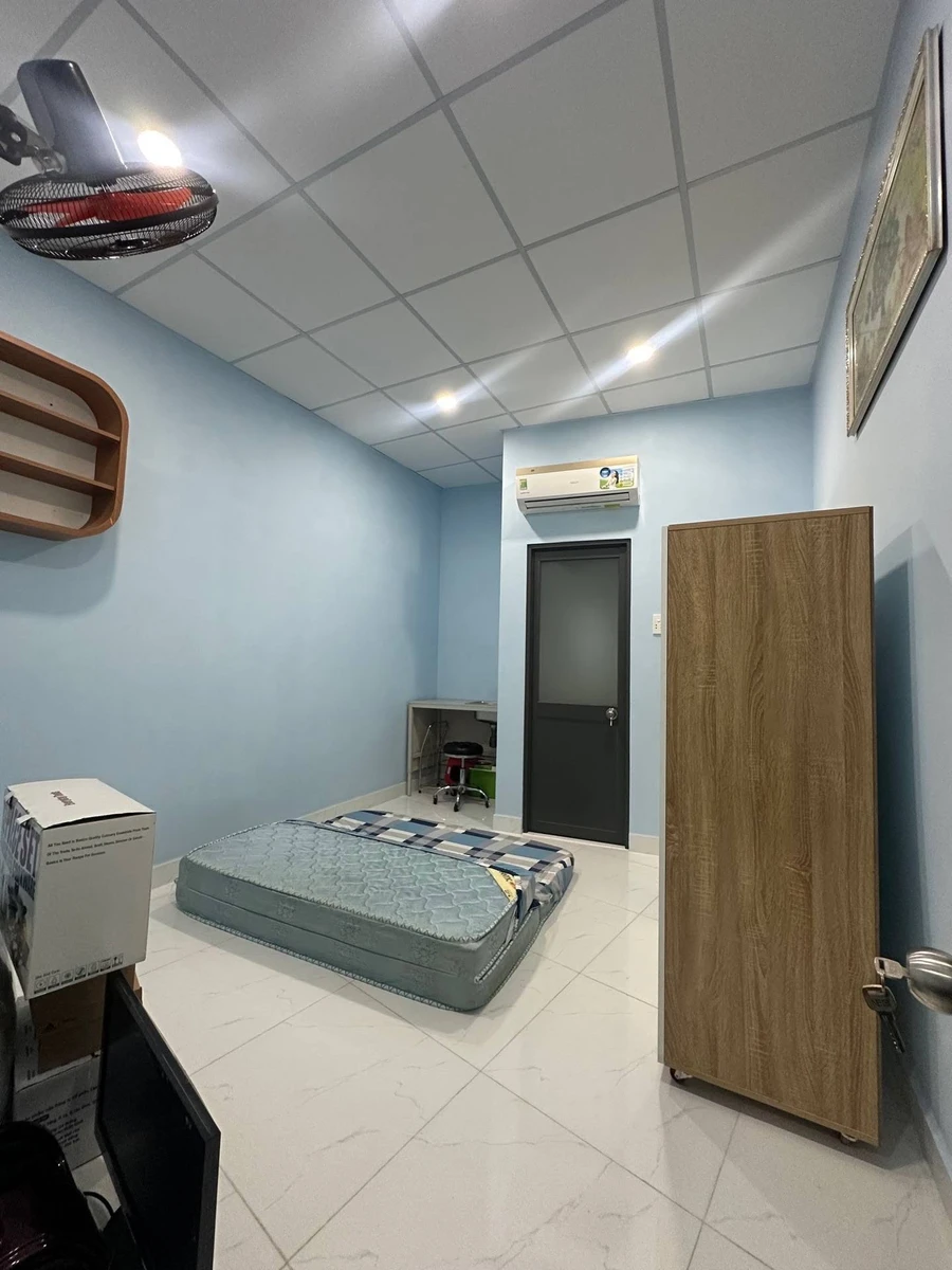 Bán nhà hẻm 57m2, 5PN gần mặt tiền Tùng Thiện Vương, Quận 8, giá 5 tỷ - Ảnh thu nhỏ 3