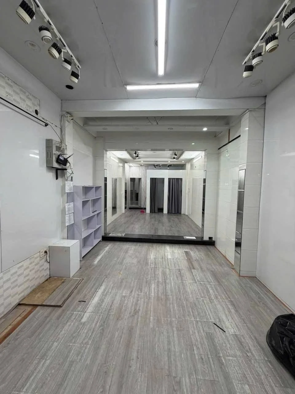 Cho thuê nhà 2 tầng 140m² mặt đường Hecman Gmeiner, Vinh - Ảnh 1
