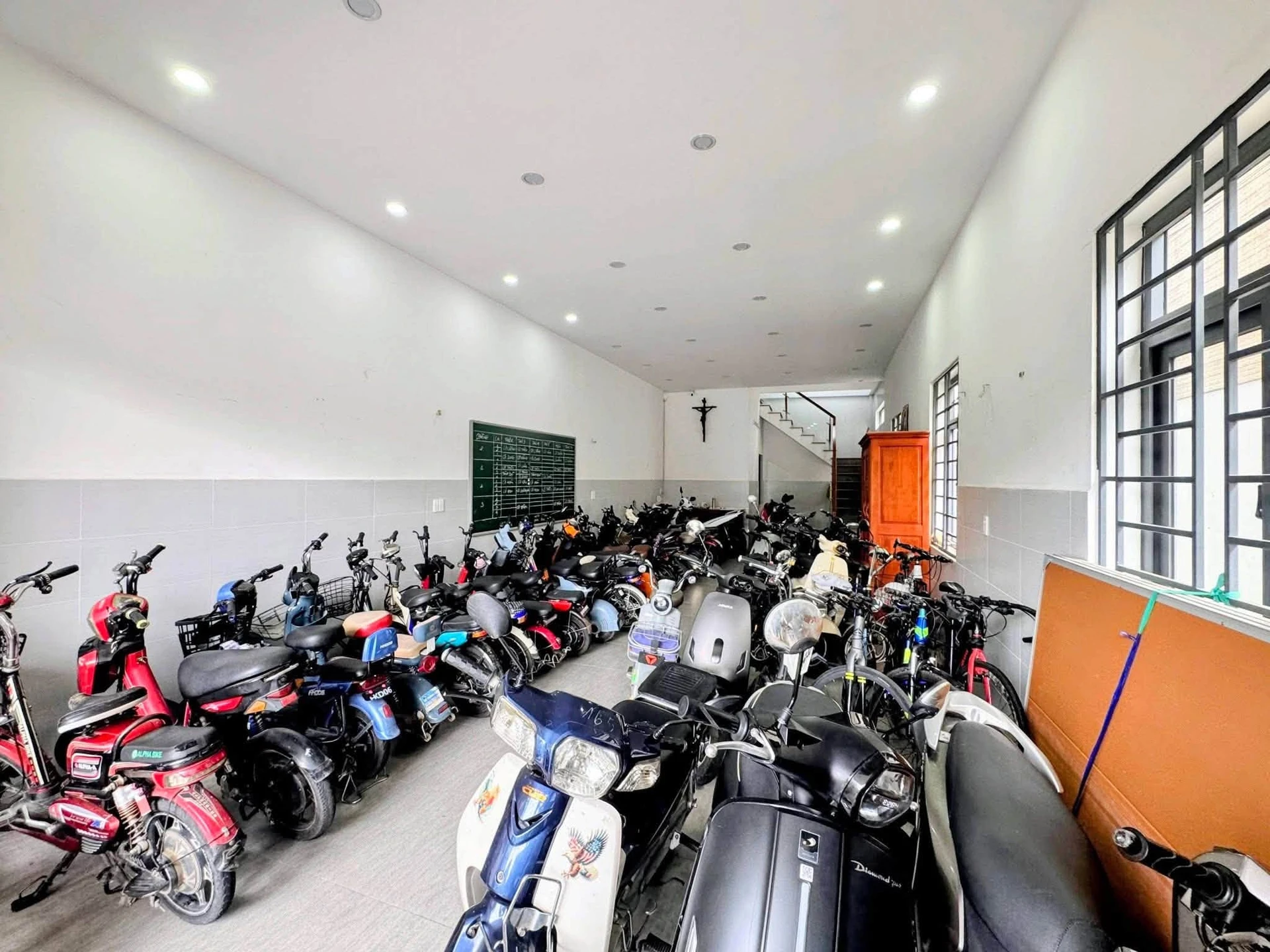 Bán nhà 3 lầu 91m² Hố Nai, dòng tiền 20tr/tháng, 5.19 tỷ - Ảnh 1