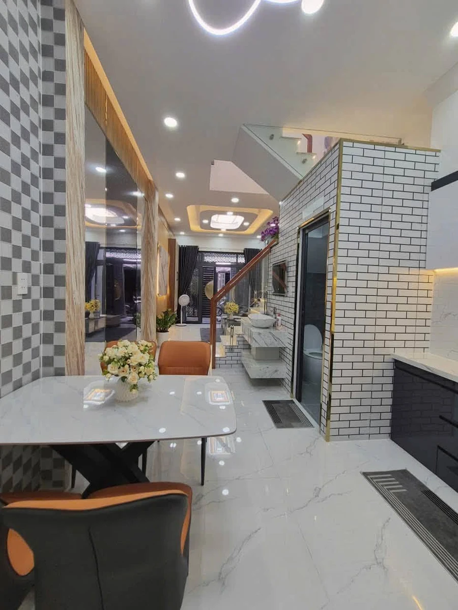 Bán nhà 2 tầng 55 m² 3 phòng ngủ Gò Vấp 5.68 tỷ - Ảnh thu nhỏ 2