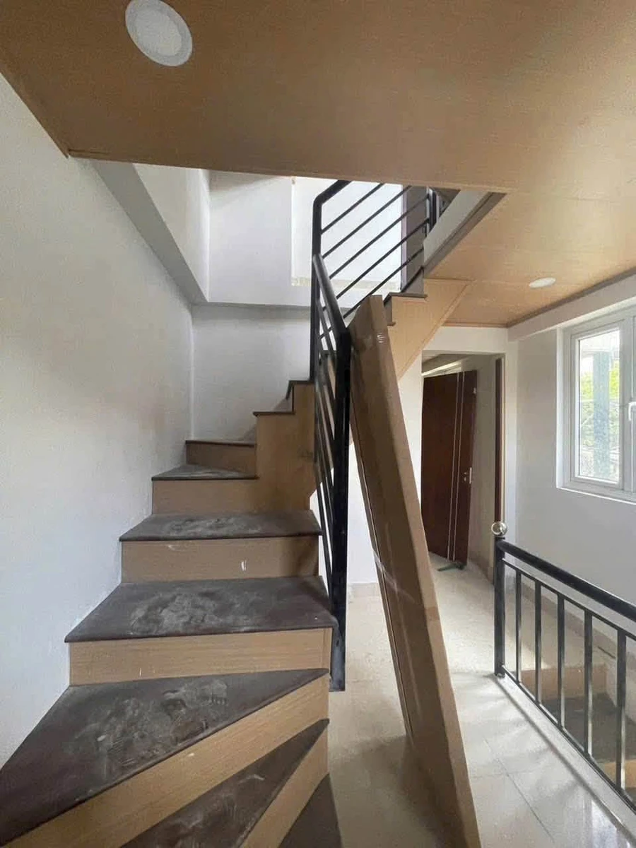 Bán nhà phố Cao Thắng, 50m2, 4PN 4WC, 2 tỷ 2 - Ảnh thu nhỏ 2