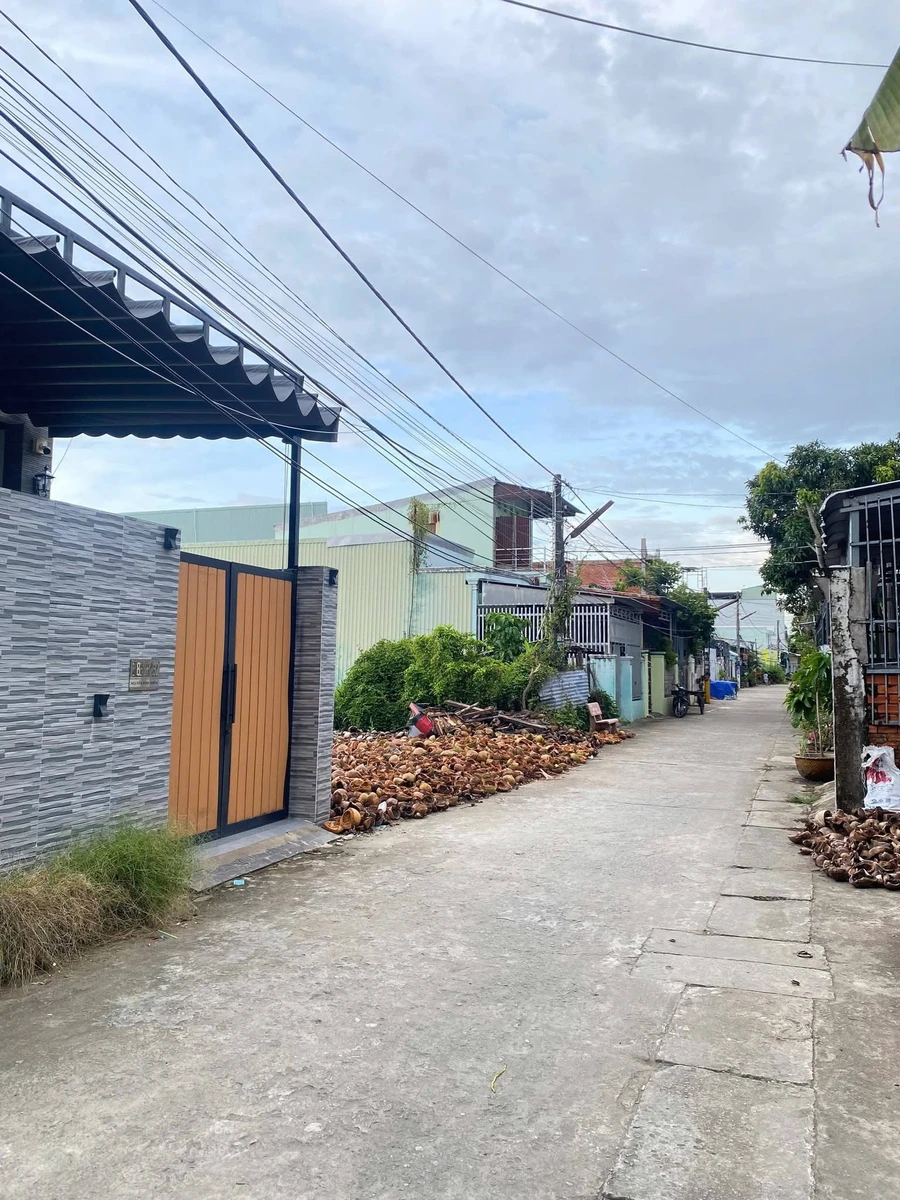 Bán nhà hẻm Nguyễn Bỉnh Khiêm Rạch Giá, 92m², 2 phòng ngủ, 2 tỷ - Ảnh thu nhỏ 2
