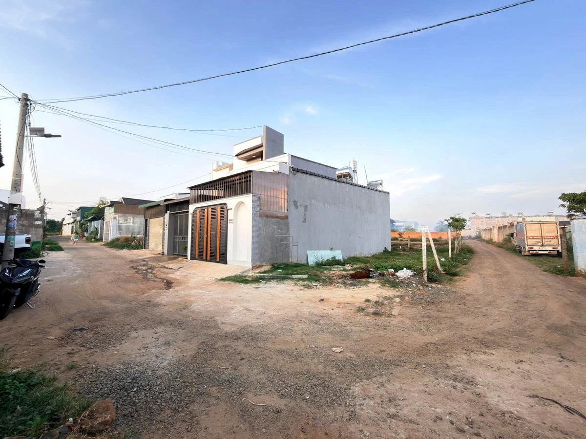 Bán đất góc 2 mặt tiền Nguyễn Trị Phương 90m² - 2,29 tỷ - Ảnh 1