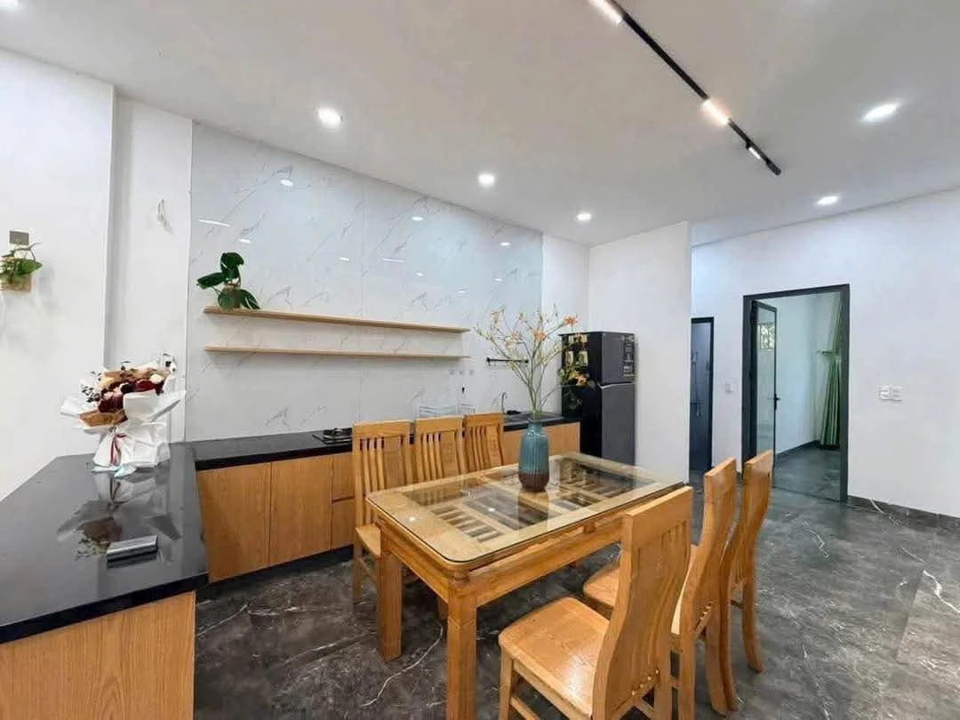 Bán nhà phố 3 PN full nội thất 105m2, Bình Tân - Ảnh thu nhỏ 3