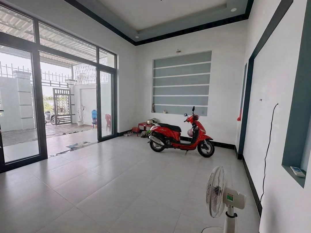 Nhà cấp 4 mặt sông Hàm Liêm 104.5m2, 2 phòng ngủ, 1.9 tỷ - Ảnh thu nhỏ 3