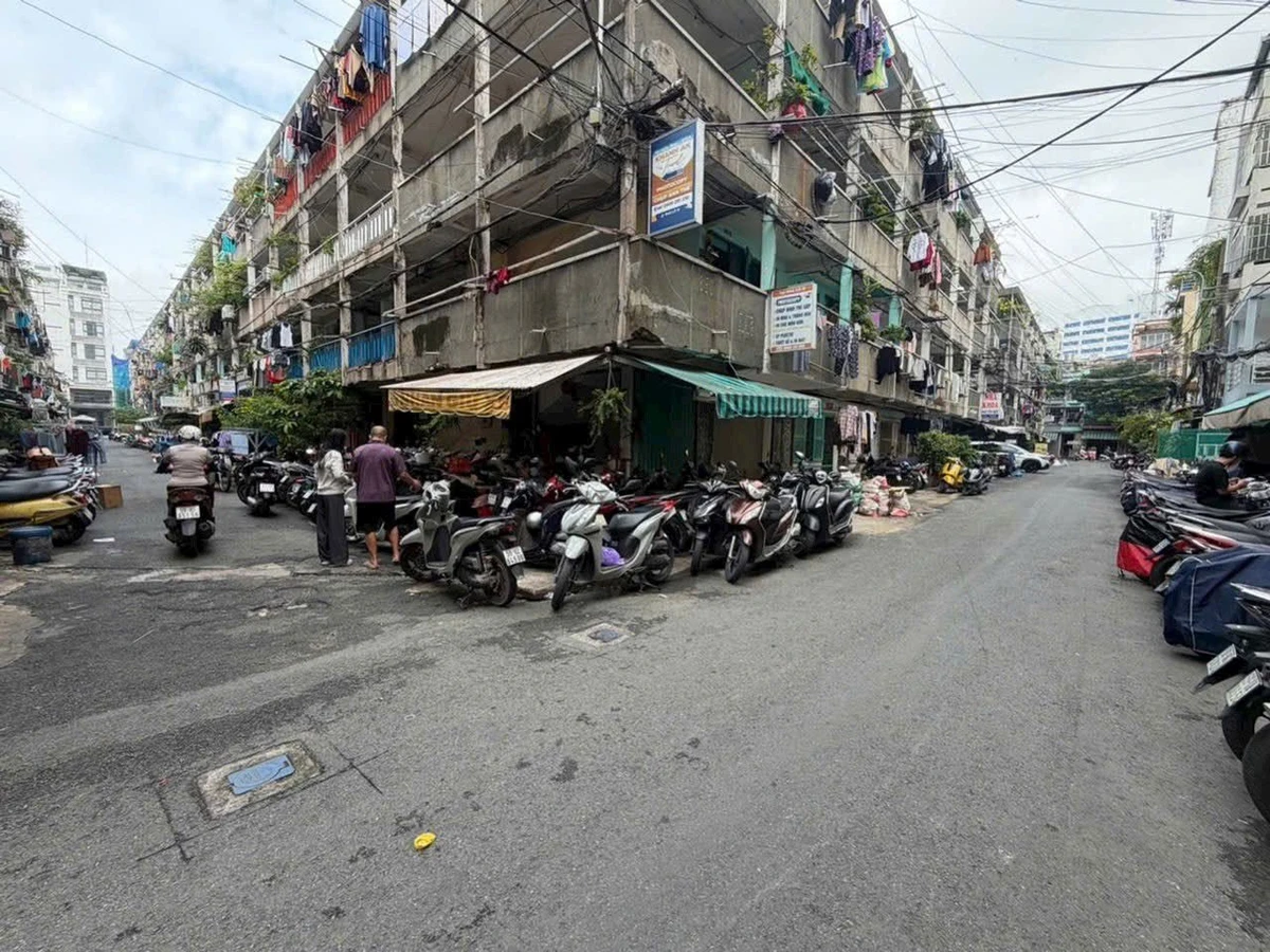 Bán nhà phố Quận 10, 45.5m2, 1 tỷ 750 - Ảnh 1