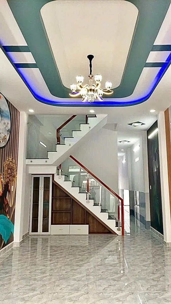 Bán nhà 1 trệt 1 lầu 4x26.7m đường xe hơi gần Ngã 3 Tân Kim, Bình Chánh - Ảnh 1