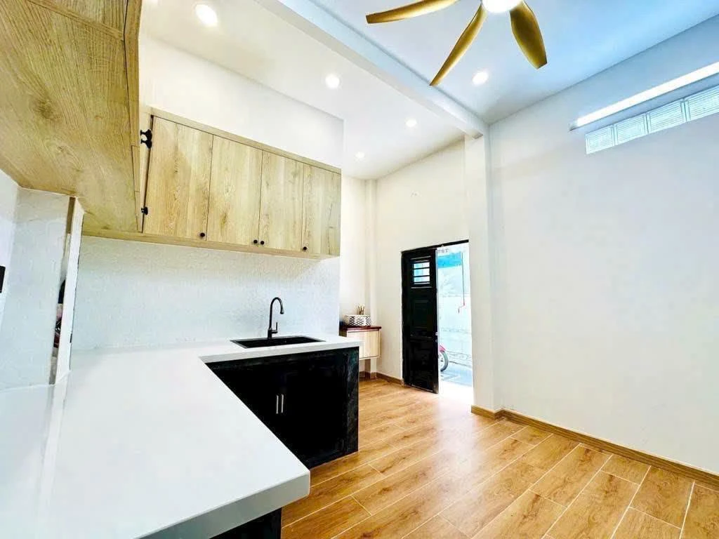 Bán nhà 1 trệt 1 lầu BTCT hẻm 4m Đoàn Văn Bơ, Quận 4, 38m², 2PN 2WC - Ảnh thu nhỏ 4