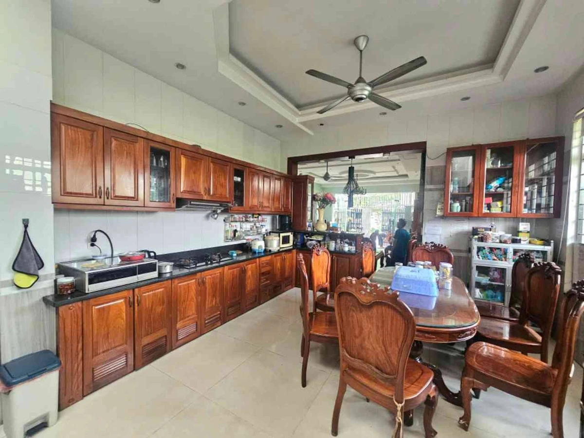 Bán nhà lô góc 4 tầng 119m2 KDC Êm Đềm, giá 7,8 tỷ - Ảnh 1