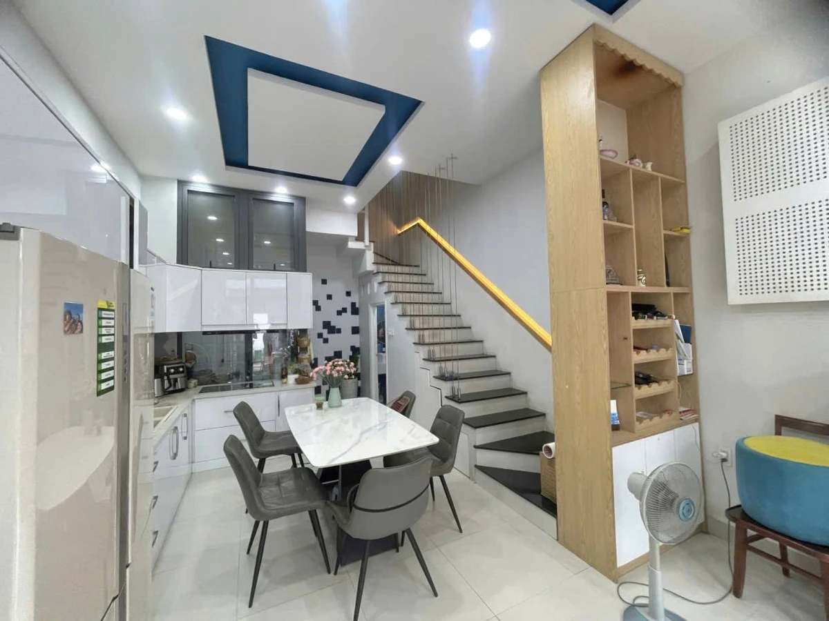 Bán nhà 3 phòng ngủ 51.5m² gần chợ Long Trường Quận 9, 5 tỷ - Ảnh thu nhỏ 4