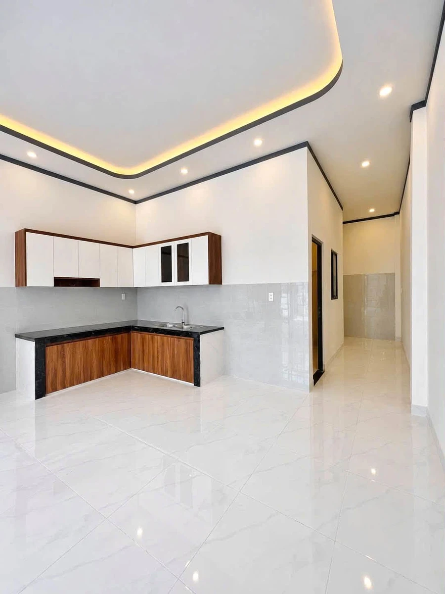 Bán nhà lầu mới 5x18 sổ riêng thổ cư giá 550 triệu, đường nhựa 7m Hương Lộ 15 - Ảnh thu nhỏ 5