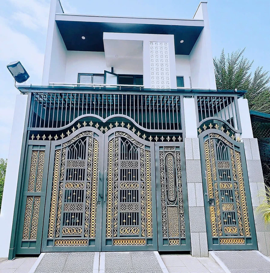 Bán nhà phố 3 tầng 101m2, 4PN, ô tô ngủ trong nhà, Tam Bình, Thủ Đức - Ảnh 1