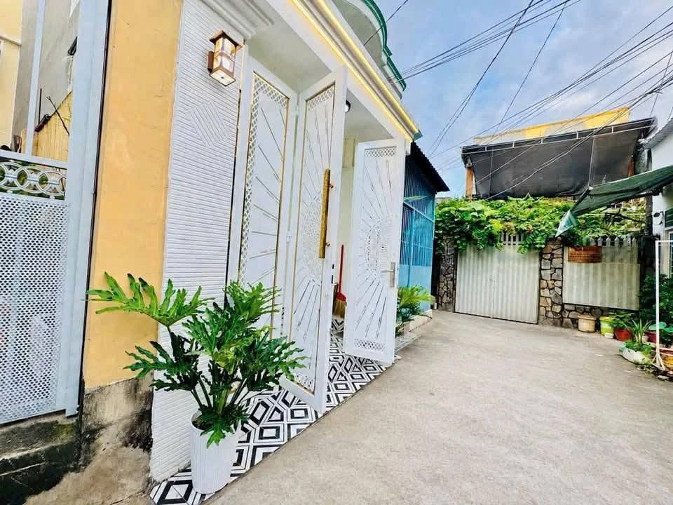 Cho thuê nhà trệt 1 lầu 2PN Nhà Bè, 54m², 11 triệu/tháng - Ảnh 1