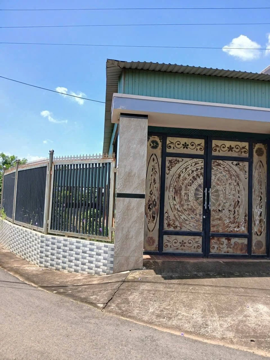 Bán lô đất vườn góc 2 mặt tiền 2000m² Hòa Long 7,5 tỷ - Ảnh 1
