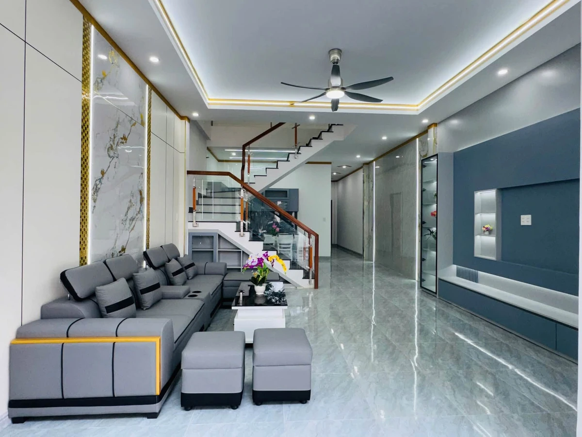 Bán nhà 1 trệt 1 lầu 3 PN 102m2 khu phố 2 Phường Tân Định, Bến Cát - Ảnh thu nhỏ 2