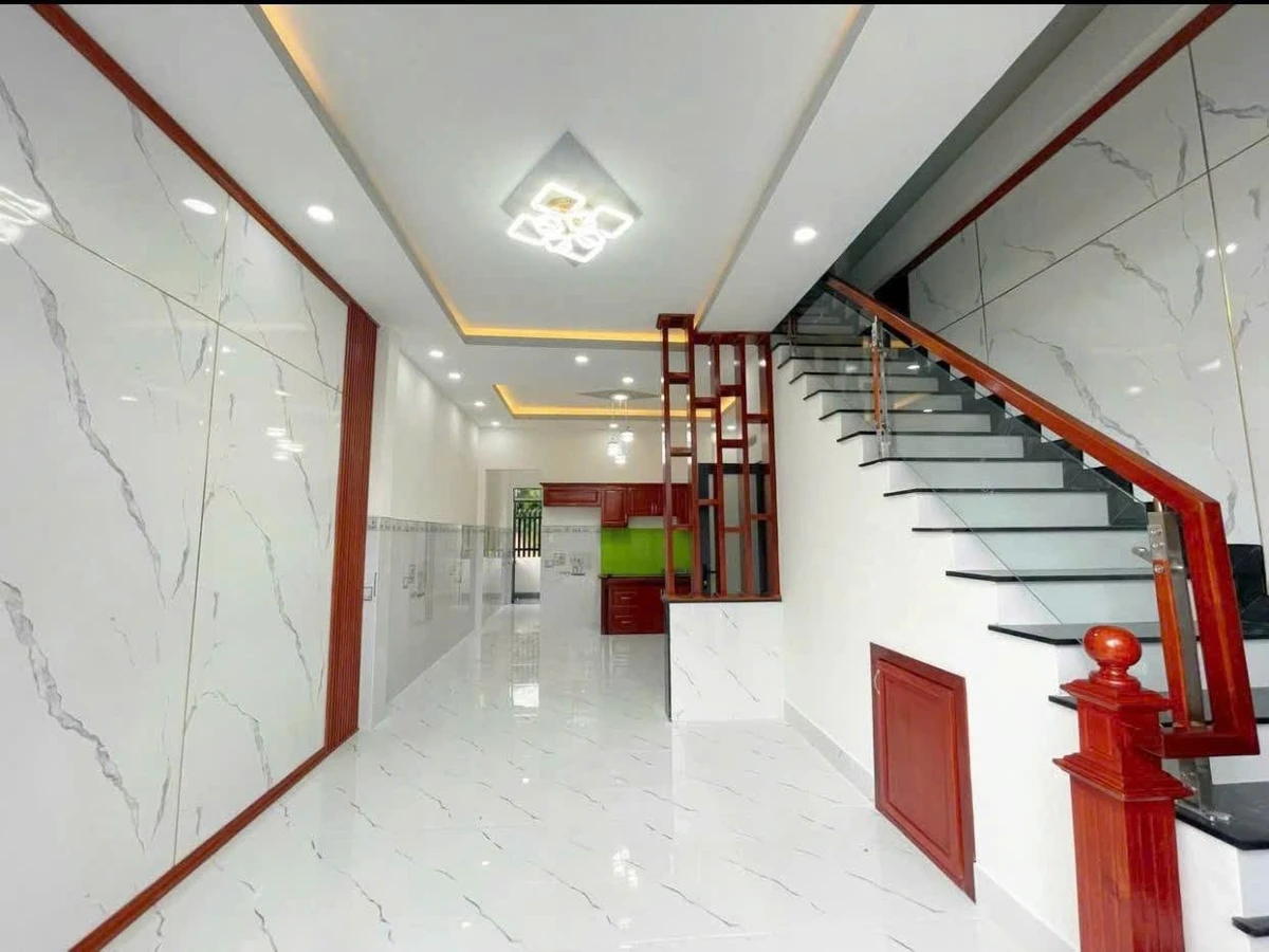 Bán nhà 1 trệt 1 lầu 3PN, 3WC giá 1,8 tỷ tại thị trấn Đức Hòa, Long An - Ảnh thu nhỏ 3