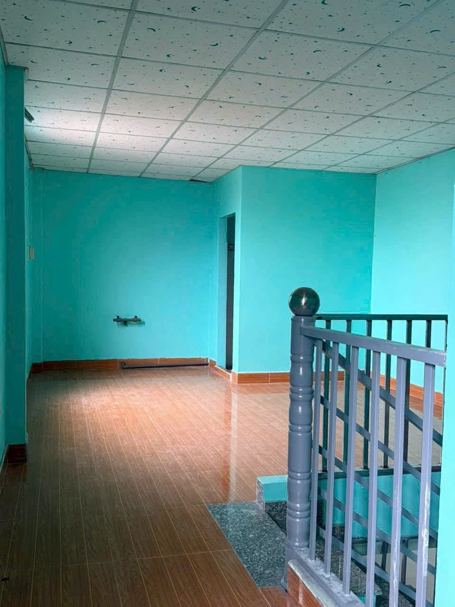 Nhà gác lửng 200m² 4 phòng ngủ Hóc Môn - 2,2 tỷ - Ảnh thu nhỏ 4
