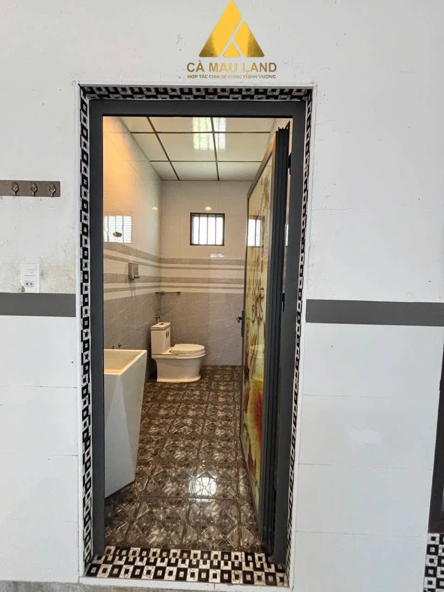 Cho thuê showroom 360m² kinh doanh Quốc Lộ 1A, Cà Mau - Ảnh thu nhỏ 5