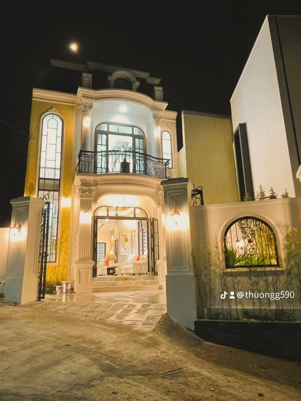 Bán villa tân cổ điển 2 tầng 100m² tại Huyền Trân Công Chúa, Huế