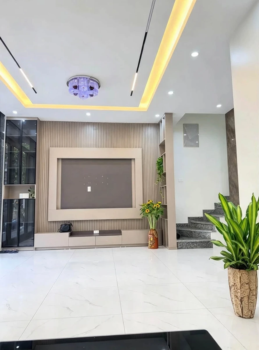 Bán nhà 4 tầng 60m2 Trung Tâm Cao Thắng 5 tỷ - Ảnh 1