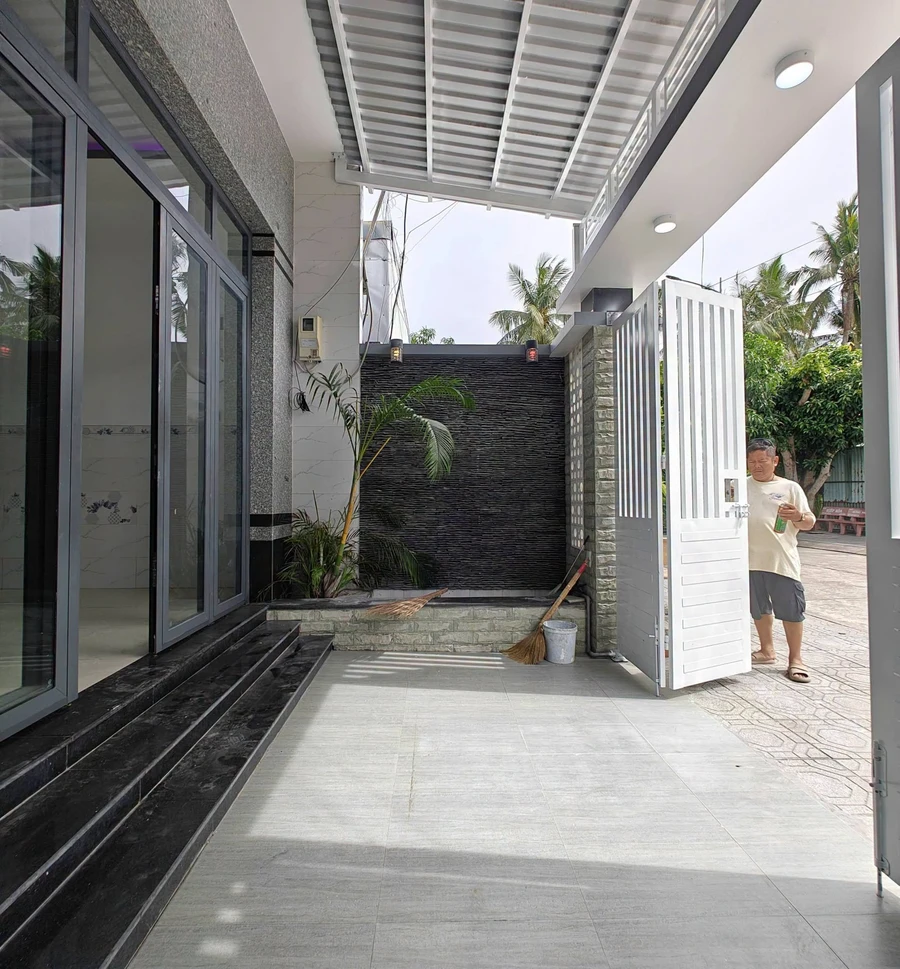 Bán nhà mặt tiền Nguyễn Cảnh Dị Rạch Giá 2.1 tỷ - Ảnh thu nhỏ 2