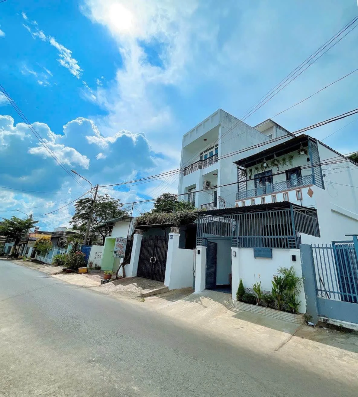 Bán nhà mặt tiền 98m² Buôn Ma Thuột 2,6 tỷ - Ảnh 1