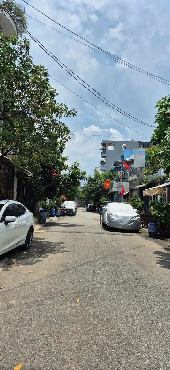 Bán nhà Dĩ An 60m² giá 3,4 tỷ - Ảnh 1
