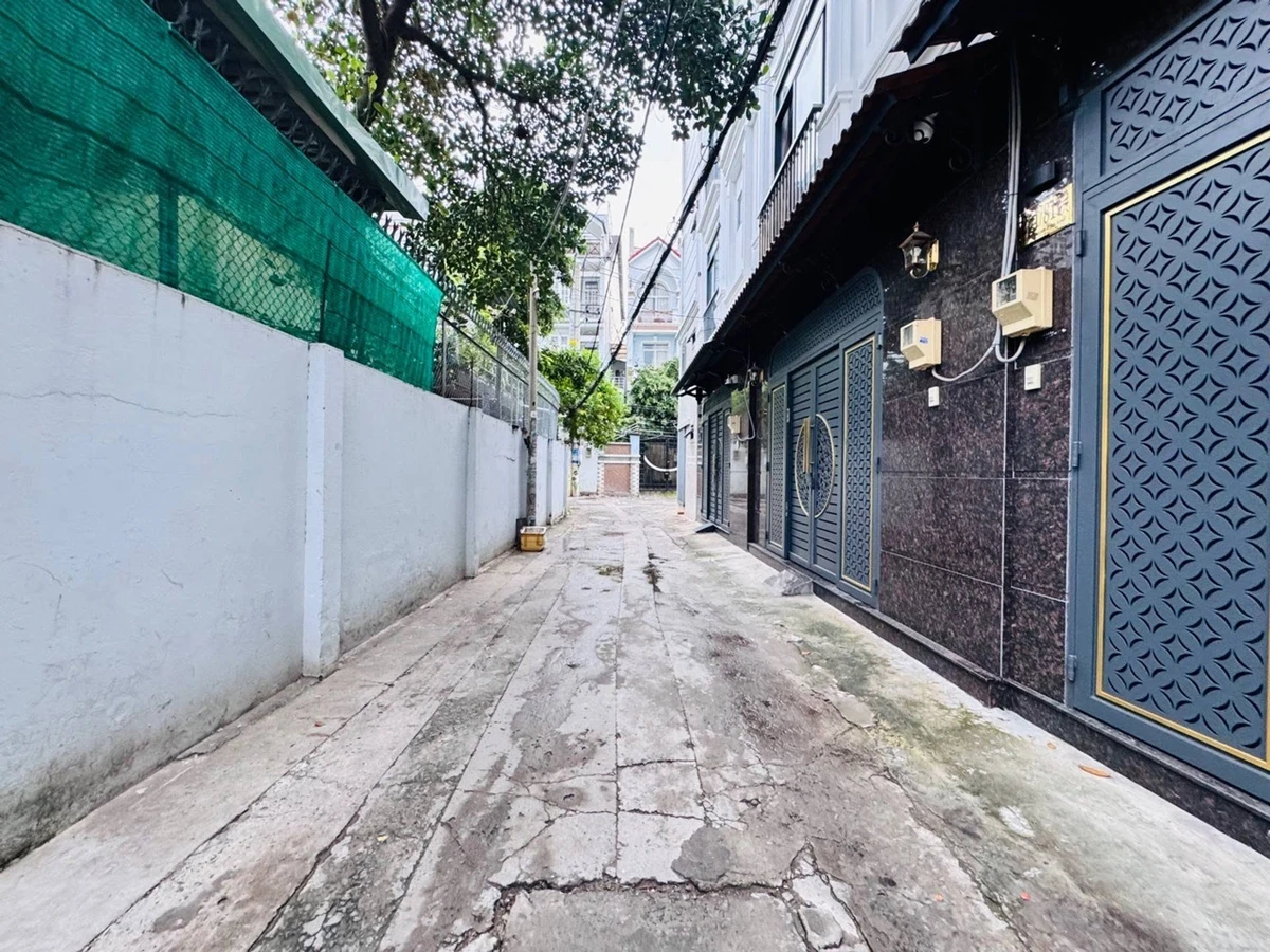 Bán nhà hẻm xe hơi Lê Quang Định, Bình Thạnh, 4 tầng, 70m², 4PN, giá 12 tỷ hơn - Ảnh 1