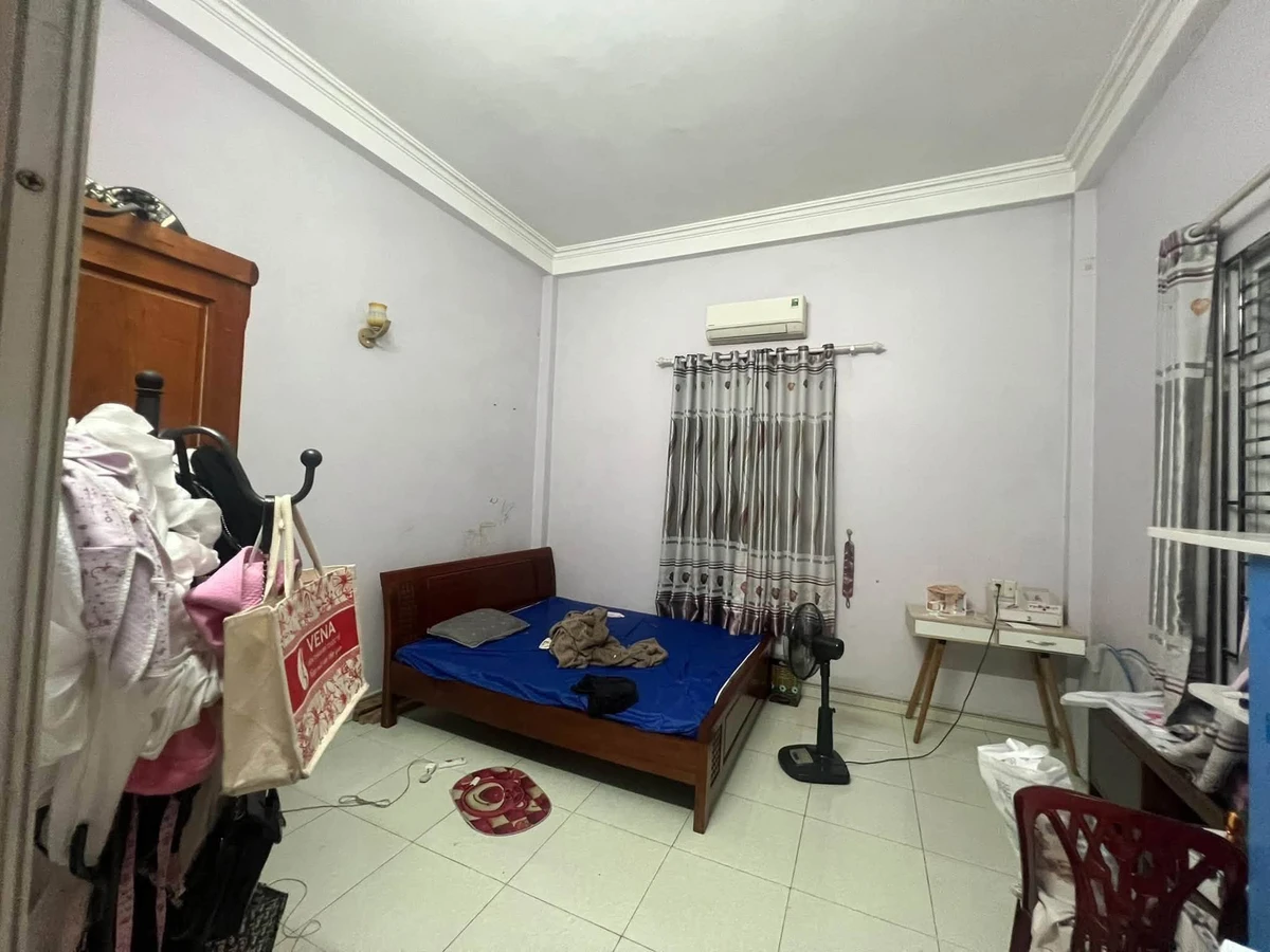 Bán nhà 3 tầng 94m2 ngõ phố Hoàng Lộc, thành phố Hải Dương - Ảnh thu nhỏ 4