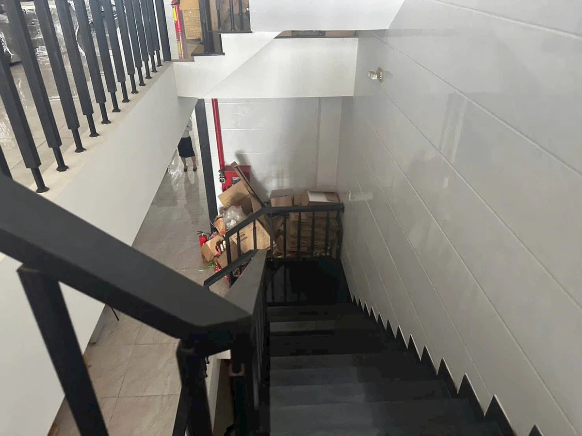 Bán nhà mặt tiền 1 trệt 2 lầu có thang máy 240m2 tại Hòa Long, Bà Rịa - Ảnh thu nhỏ 5