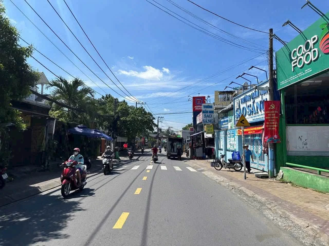 Bán nhà mặt tiền Đình Phong Phú, 155m², 3PN - 13,5 tỷ - Ảnh 1