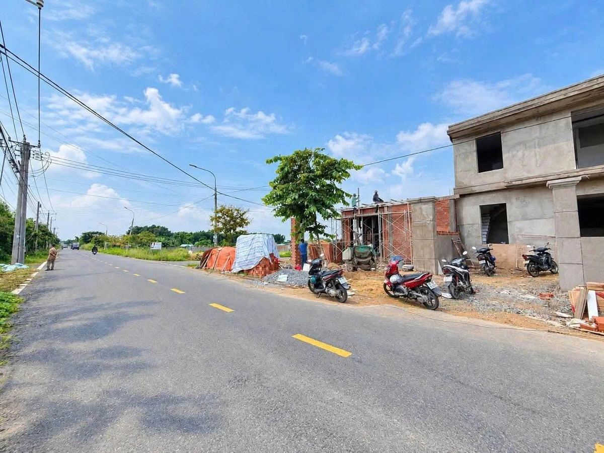 Bán lô góc 123m2 mặt tiền Hương Lộ 7, 1 tỷ 980 triệu - Ảnh thu nhỏ 3