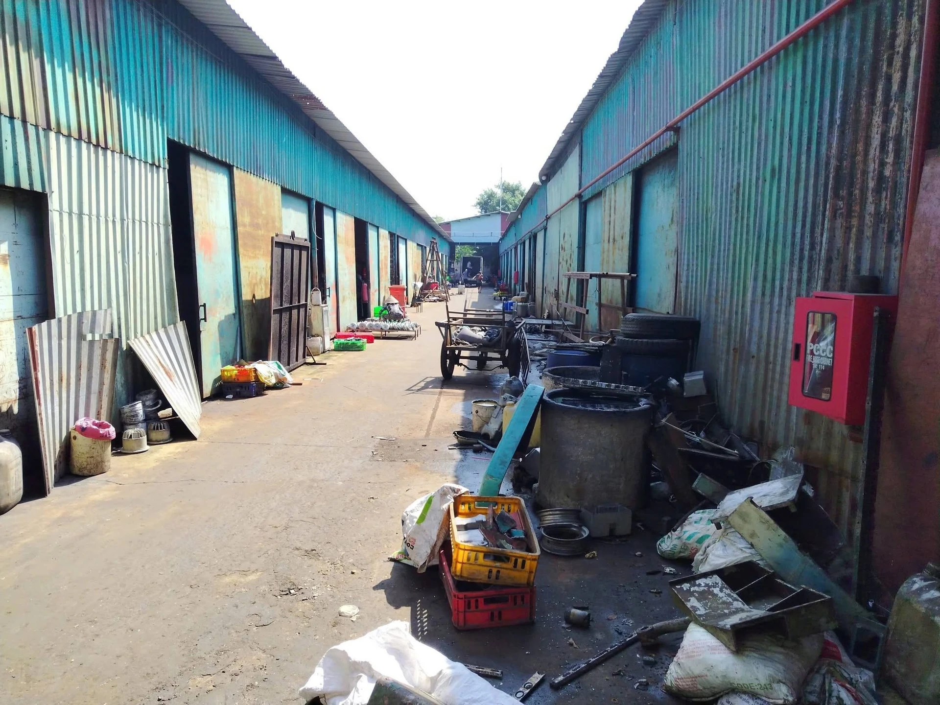 Bán nhà xưởng 4253m2 đang hoạt động tại xã Nhuận Đức, Củ Chi, giá 24 tỷ - Ảnh 1