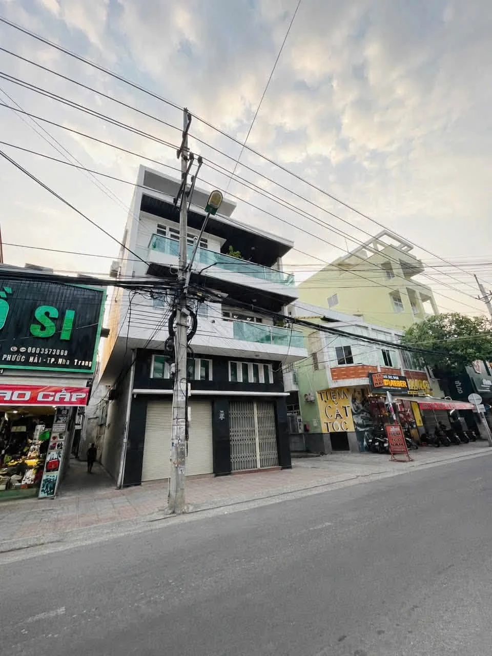 Nhà 3 mặt tiền Lê Hồng Phong 78.3m² 3 tầng 18 tỷ - Ảnh 1