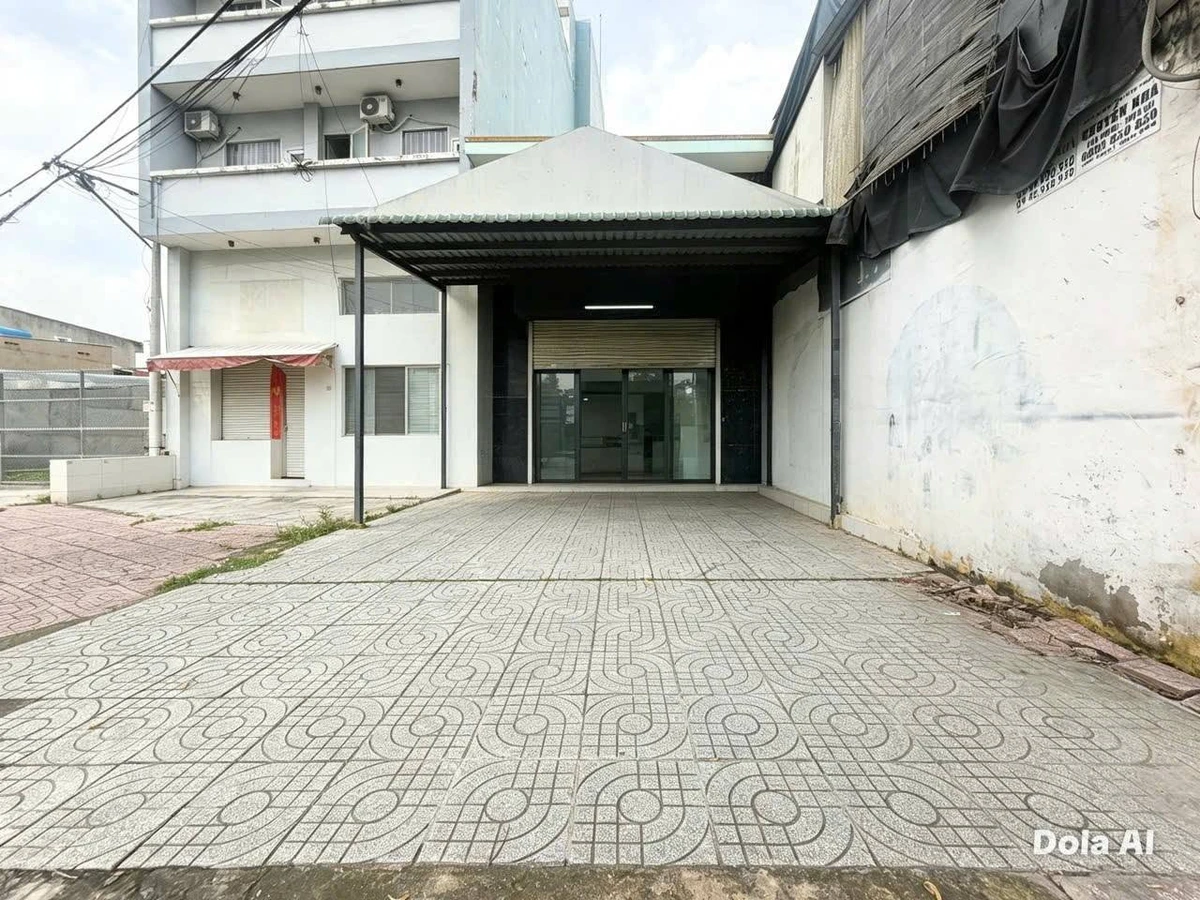 Cho thuê nhà mặt tiền 75m2 Xa Lộ Hà Nội Q9, 10 triệu/tháng - Ảnh 1