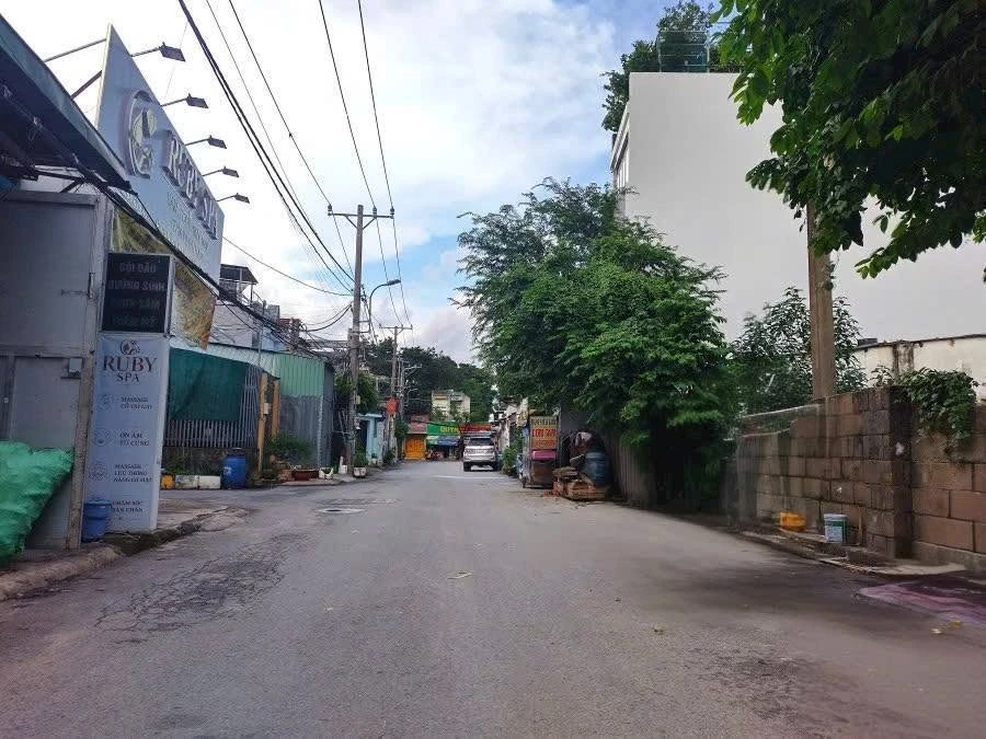 Bán nhà 3 tầng Linh Xuân Thủ Đức 65m2 6,9 tỷ - Ảnh 1