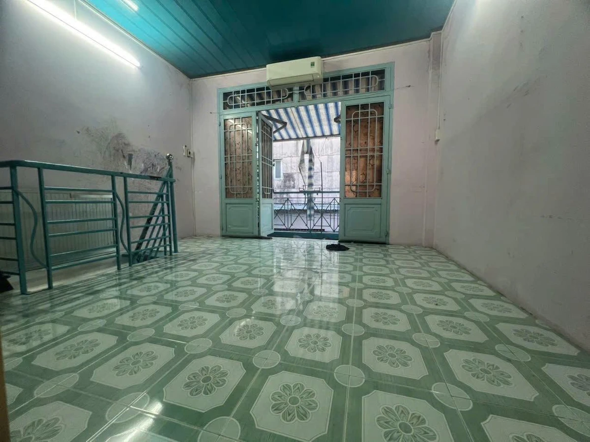 Bán nhà hẻm 3 tầng 31,5m2 đường Bến Vân Đồn, Quận 4, giá 2,7 tỷ - Ảnh thu nhỏ 4