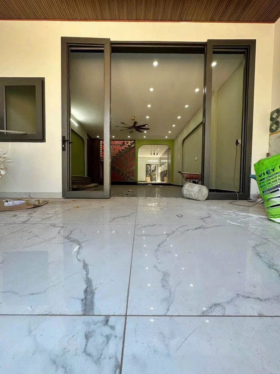 Bán nhà 2 tầng 126m² Tỉnh Lộ 10 Bình Tân - Ảnh thu nhỏ 2