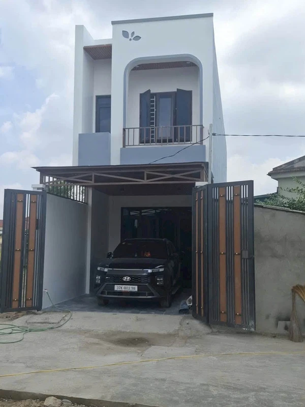 Bán nhà 2 tầng 77,6m² Vinh Phú Vinh, 3 PN, sân ô tô