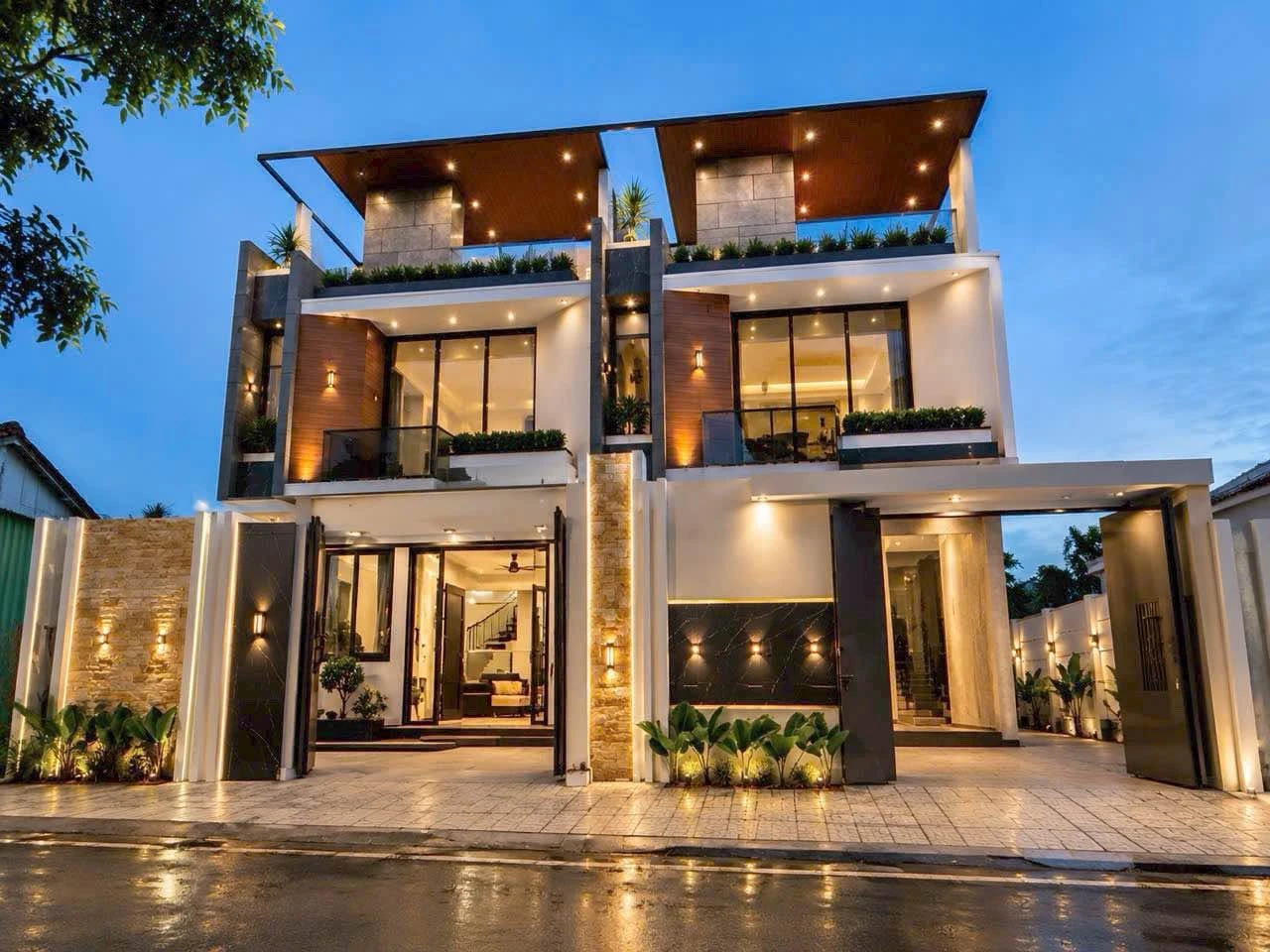 Bán villa sân vườn mini 7,3x21m 4PN gần chợ Hưng Long, Phước Lý, Cần Giuộc - Ảnh 1